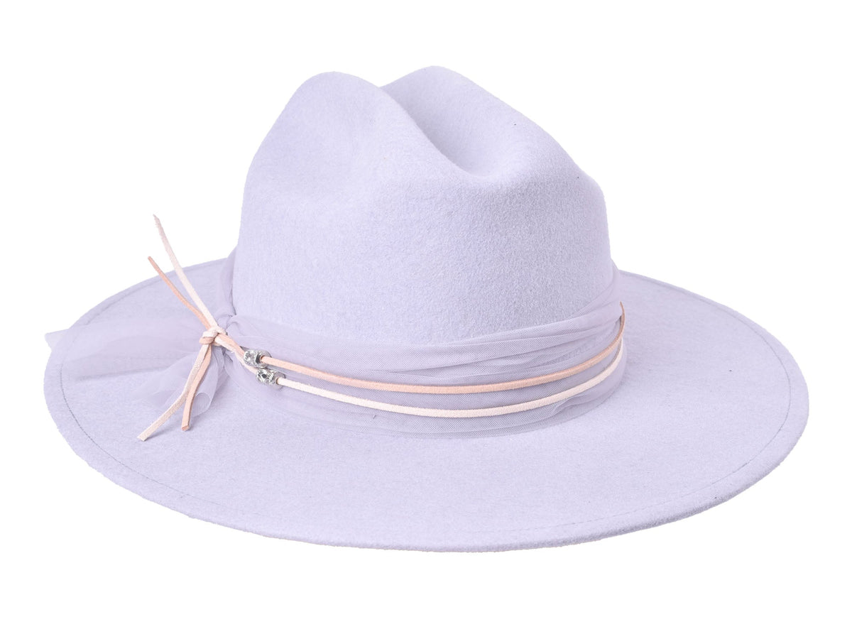 Sombrero Nashville Lana de Bigalli en color plateado, con banda tejida y ala ancha, estilo elegante y clásico